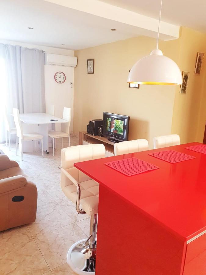 ולנסיה Rooms Nice And Quite מראה חיצוני תמונה