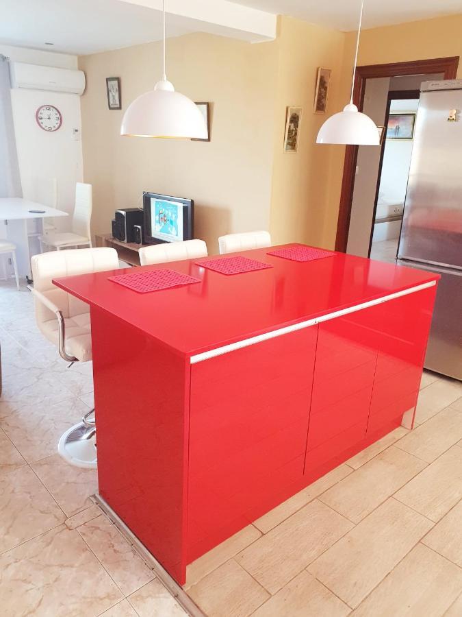ולנסיה Rooms Nice And Quite מראה חיצוני תמונה