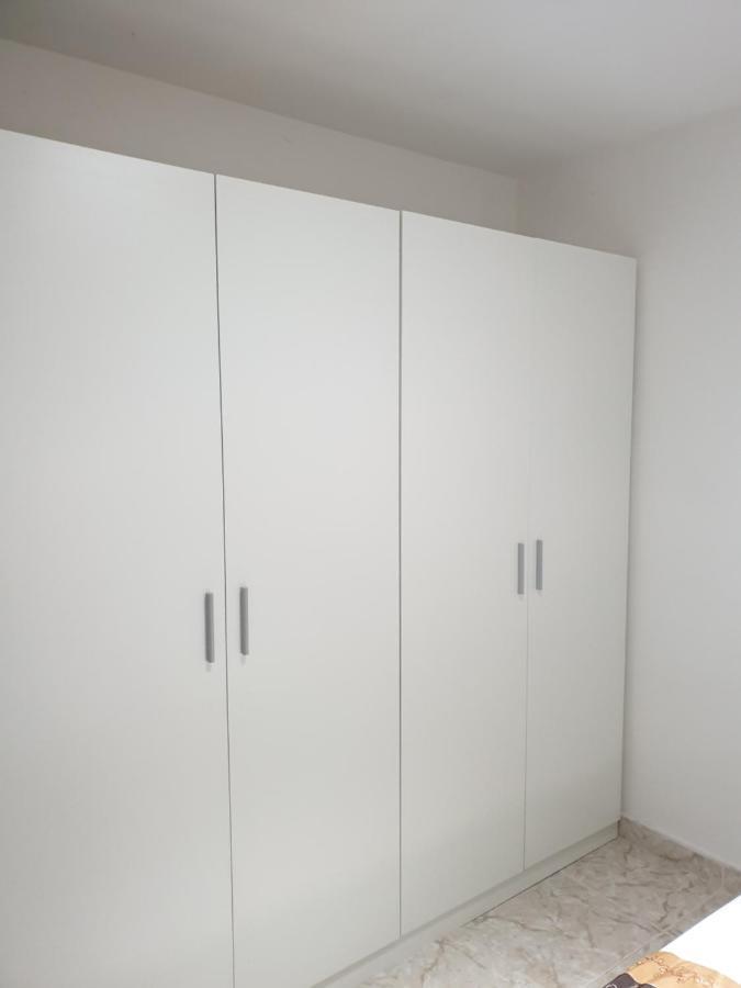 ולנסיה Rooms Nice And Quite מראה חיצוני תמונה