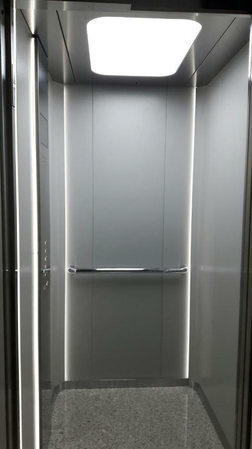 ולנסיה Rooms Nice And Quite מראה חיצוני תמונה